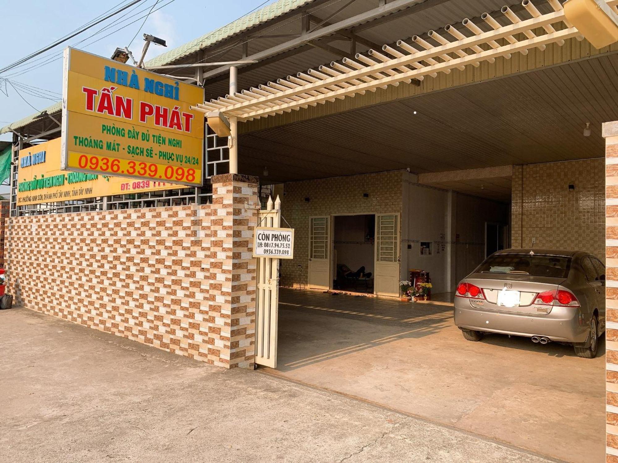 Hotel Nhà Nghỉ TáN PháT Ap Thanh Son Exteriér fotografie