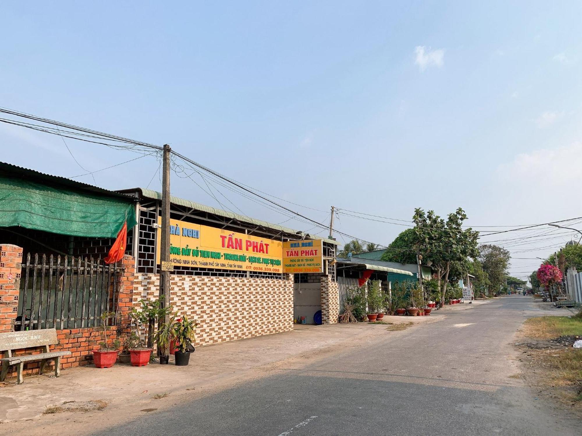 Hotel Nhà Nghỉ TáN PháT Ap Thanh Son Exteriér fotografie